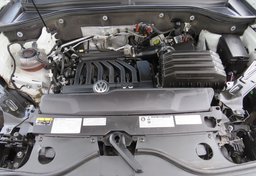 2021 Volkswagen Atlas - Image 50