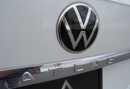 2021 Volkswagen Atlas - Image 16