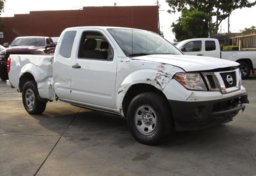 2019 Nissan Frontier - Image 3