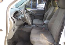 2019 Nissan Frontier - Image 22