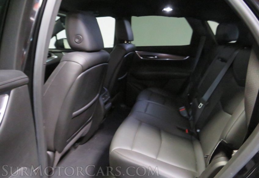 2021 Cadillac XT5 - Image 31