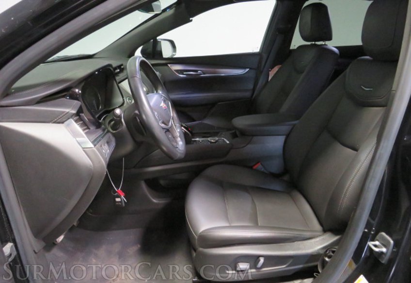 2021 Cadillac XT5 - Image 25