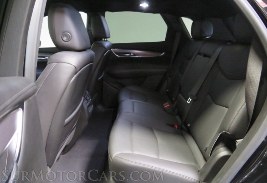 2021 Cadillac XT5 - Image 29