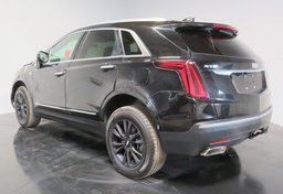 2021 Cadillac XT5 - Image 7
