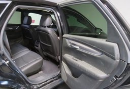 2021 Cadillac XT5 - Image 24