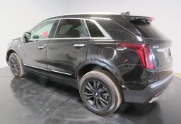 2021 Cadillac XT5 - Image 5