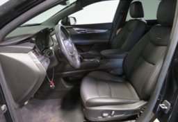 2021 Cadillac XT5 - Image 25