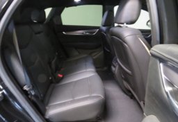 2021 Cadillac XT5 - Image 30