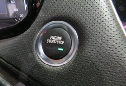 2021 Cadillac XT5 - Image 39