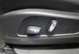 2021 Cadillac XT5 - Image 43