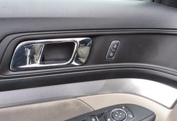 2019 Ford Explorer - Image 35