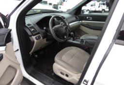 2019 Ford Explorer - Image 16