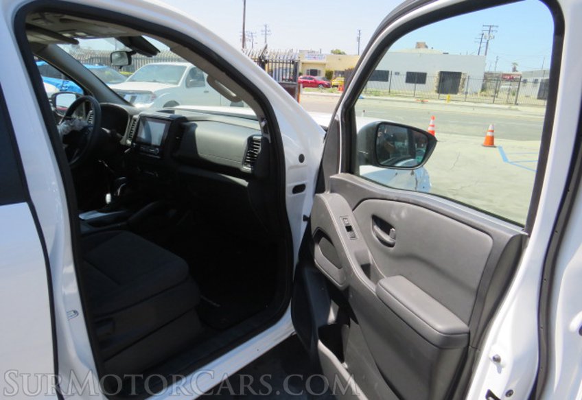 2022 Nissan Frontier - Image 41