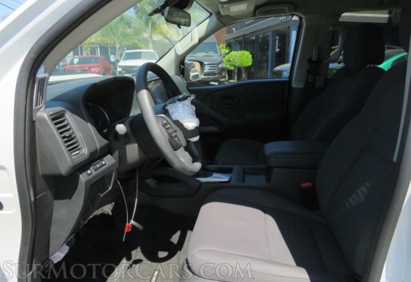 2022 Nissan Frontier - Image 21