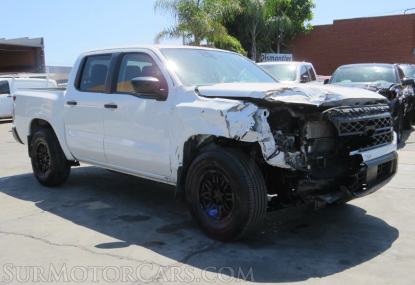 2022 Nissan Frontier - Image 3