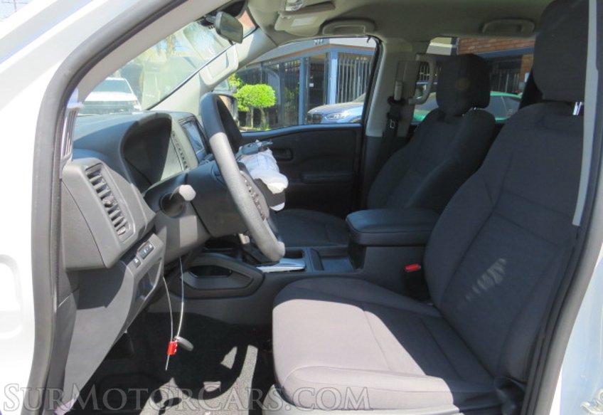 2022 Nissan Frontier - Image 36