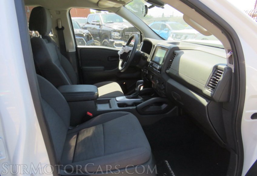 2022 Nissan Frontier - Image 39