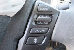 2022 Nissan Frontier - Image 25