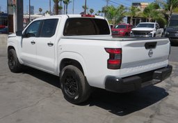 2022 Nissan Frontier - Image 5