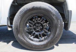 2022 Nissan Frontier - Image 42