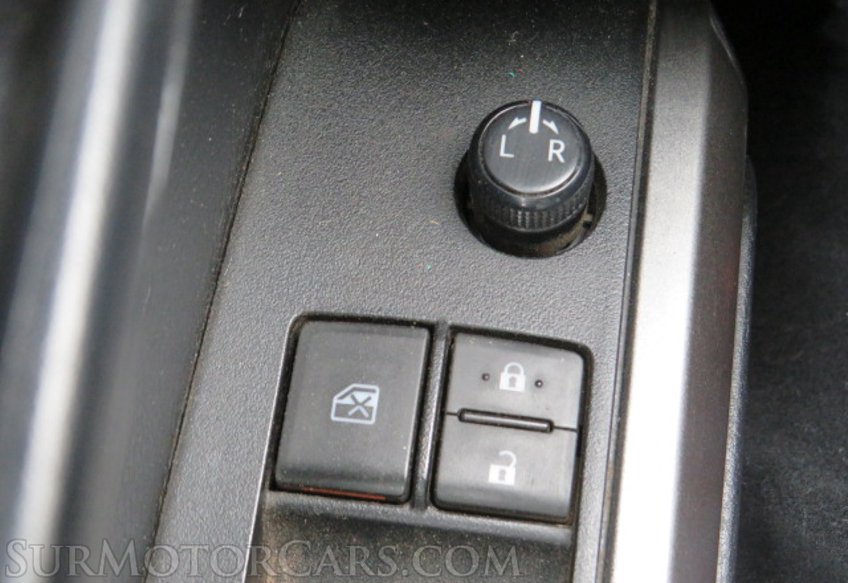 2019 Toyota Tacoma - Image 39