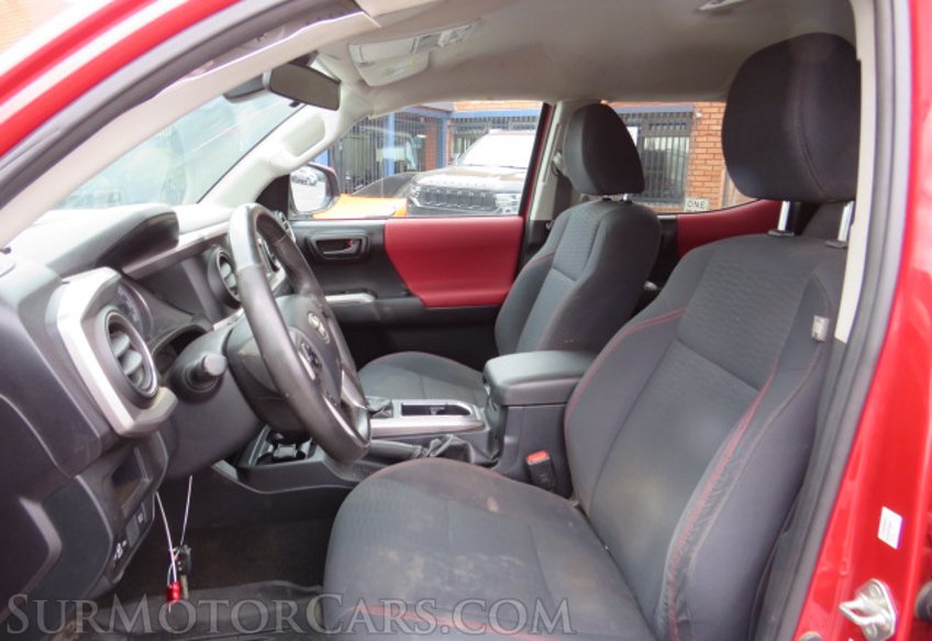 2019 Toyota Tacoma - Image 23