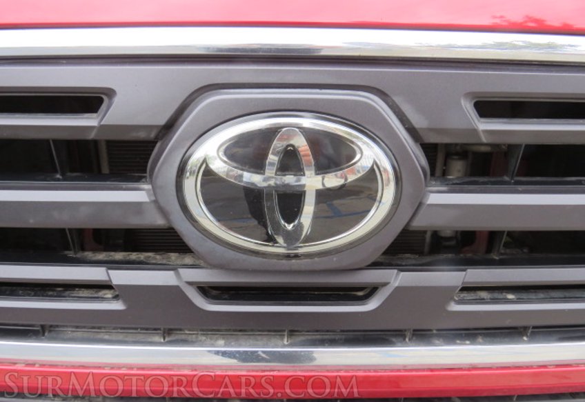 2019 Toyota Tacoma - Image 19