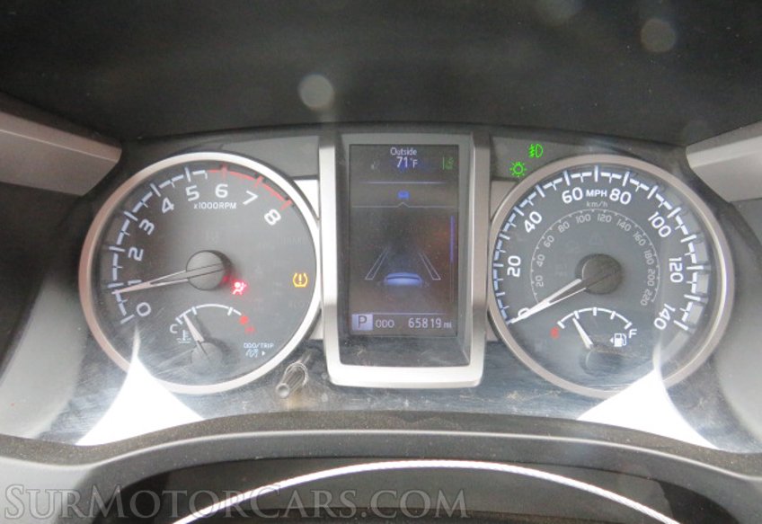 2019 Toyota Tacoma - Image 38