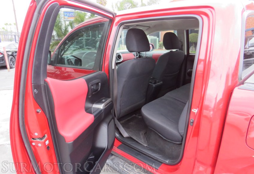 2019 Toyota Tacoma - Image 25