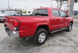 2019 Toyota Tacoma - Image 10