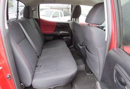 2019 Toyota Tacoma - Image 22