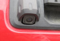 2019 Toyota Tacoma - Image 16