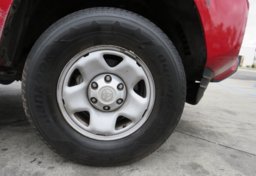 2019 Toyota Tacoma - Image 15