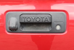 2019 Toyota Tacoma - Image 13