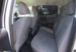 2020 Toyota Tacoma - Image 27