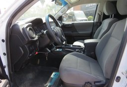 2020 Toyota Tacoma - Image 18