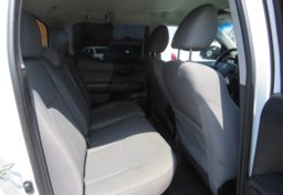 2020 Toyota Tacoma - Image 28