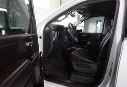 2022 GMC Sierra 2500HD - Image 27