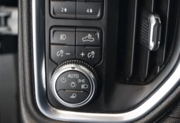 2022 GMC Sierra 2500HD - Image 39