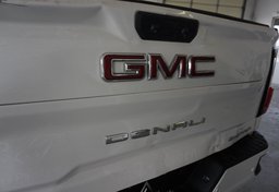 2022 GMC Sierra 2500HD - Image 21