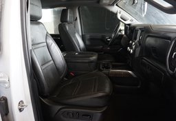 2022 GMC Sierra 2500HD - Image 28