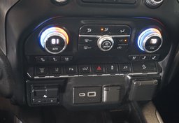 2022 GMC Sierra 2500HD - Image 37