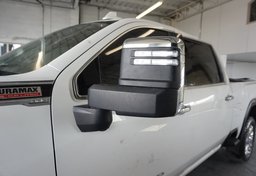 2022 GMC Sierra 2500HD - Image 16