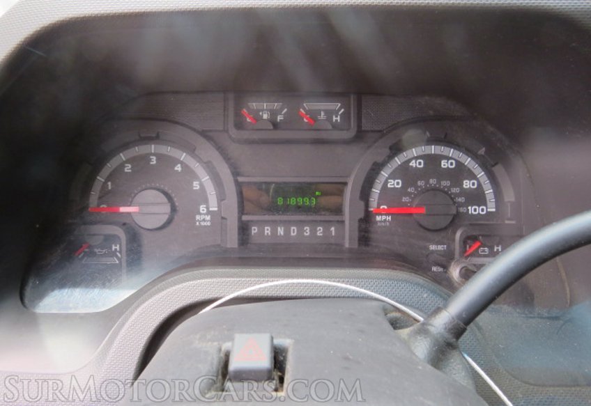 2015 Ford Econoline Commercial Cutaway - Image 33