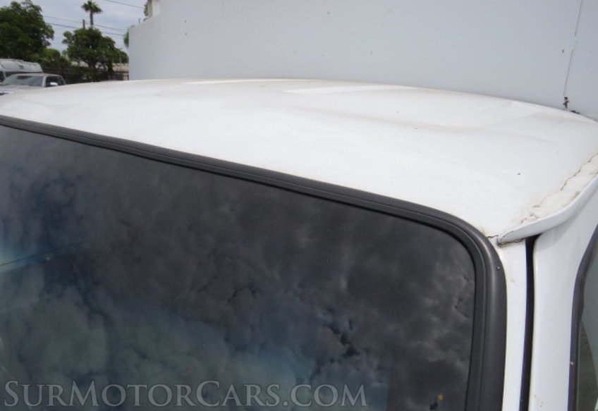 2015 Ford Econoline Commercial Cutaway - Image 14