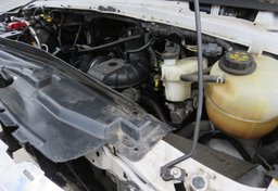 2015 Ford Econoline Commercial Cutaway - Image 45