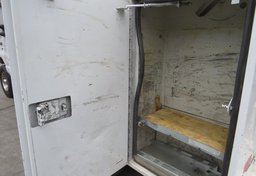 2015 Ford Econoline Commercial Cutaway - Image 17