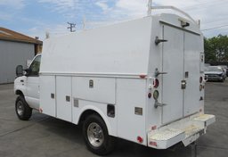 2015 Ford Econoline Commercial Cutaway - Image 8