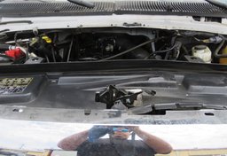 2015 Ford Econoline Commercial Cutaway - Image 44