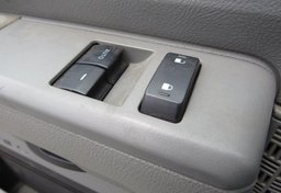 2015 Ford Econoline Commercial Cutaway - Image 37